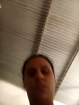 Snapshot of Andreita_95 chatting on November 2025 02:46:01 PM Andreita 95 online show from November 2025 02:46:01 PM