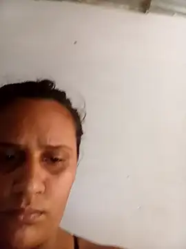 Snapshot of Andreita_95 chatting on November 2025 02:54:01 PM Andreita 95 online show from November 2025 02:54:01 PM