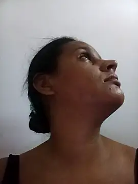 Snapshot of Andreita_95 chatting on November 2025 10:59:01 AM Andreita 95 online show from November 2025 10:59:01 AM