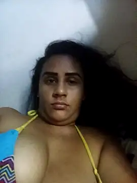 Snapshot of Andreita_95 chatting on November 2025 10:01:02 PM Andreita 95 online show from November 2025 10:01:02 PM