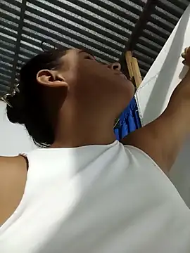 Snapshot of Andreita_95 chatting on December 2025 02:39:01 AM Andreita 95 online show from December 2025 02:39:01 AM