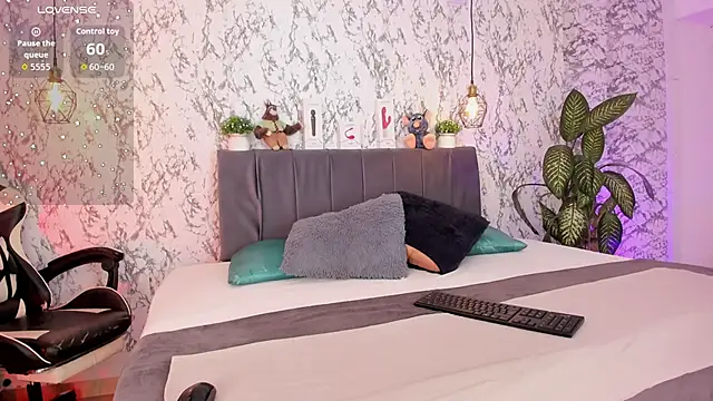 aihnoa split online show from November 2025 01:43:01 PM