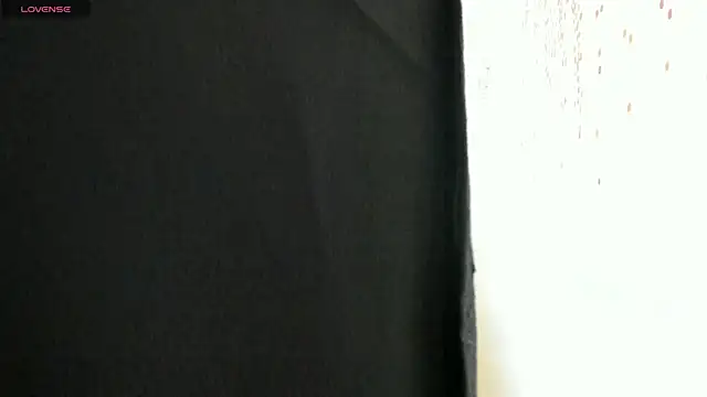 Snapshot of anny_sweet72 chatting on January 2025 02:15:01 AM anny sweet72 online show from January 2025 02:15:01 AM