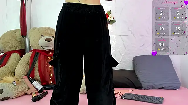 zorravioletta1 online show from March 2025 12:23:02 PM