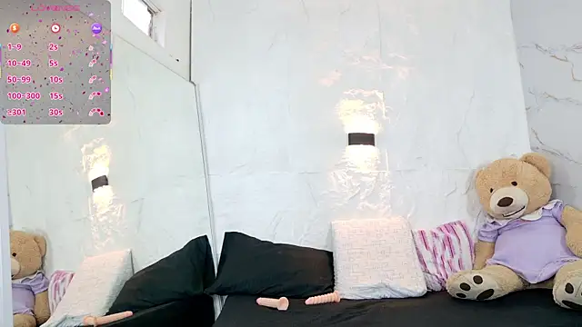 zorravioletta1 online show from December 2025 11:49:02 AM