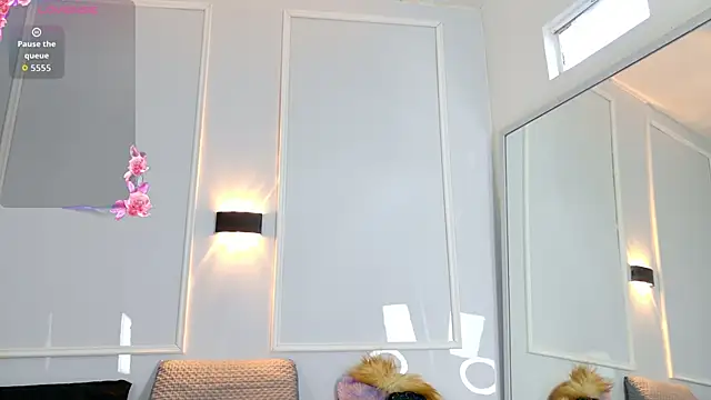 Snapshot of zorravioletta1 chatting on May 2026 12:22:02 PM zorravioletta1 online show from May 2026 12:22:02 PM
