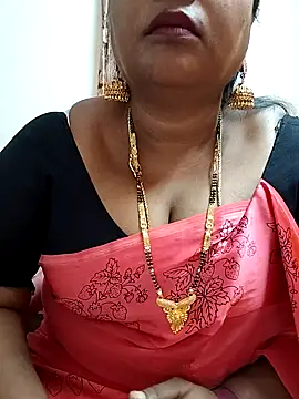 Snapshot of Swapna_143 chatting on February 2025 02:40:02 AM Swapna 143 online show from February 2025 02:40:02 AM