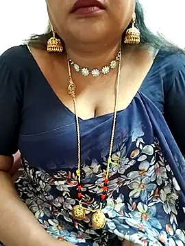 Snapshot of Swapna_143 chatting on February 2025 03:01:01 AM Swapna 143 online show from February 2025 03:01:01 AM