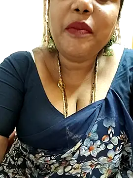 Snapshot of Swapna_143 chatting on March 2025 04:28:02 PM Swapna 143 online show from March 2025 04:28:02 PM