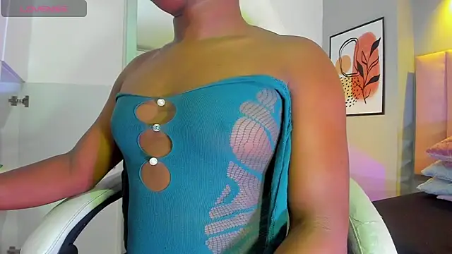 SofiaBrouw online show from September 2025 12:43:02 PM