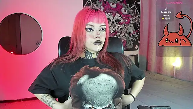 Snapshot of LilithMadness chatting on February 2025 03:56:01 AM LilithMadness online show from February 2025 03:56:01 AM