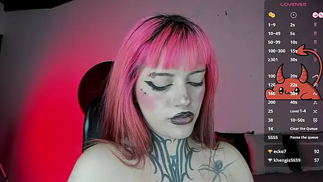 Snapshot of LilithMadness chatting on March 2025 06:39:02 AM LilithMadness online show from March 2025 06:39:02 AM