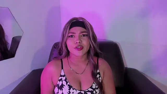 cherry chel online show from March 2025 08:42:01 PM