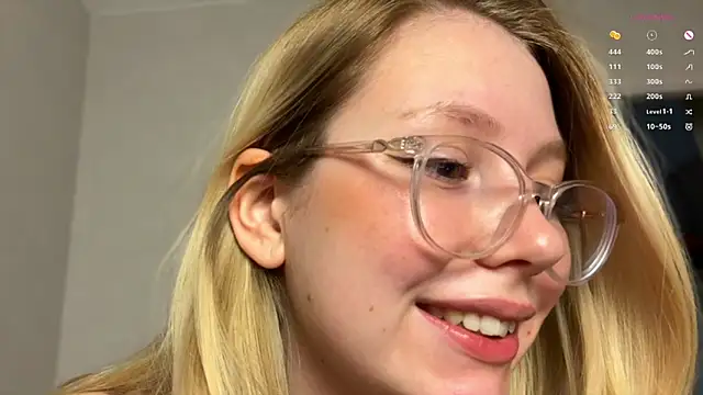 HoneyAudrey online show from January 2025 02:47:01 AM