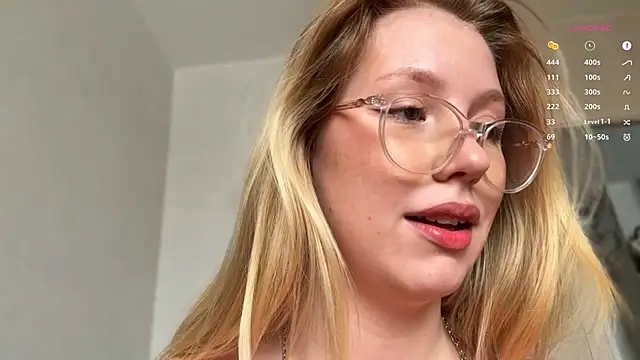 HoneyAudrey online show from March 2025 04:02:02 AM