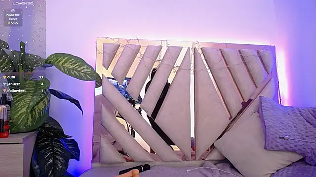 Camille jhonson online show from March 2025 04:56:02 PM