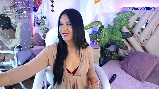 Camille jhonson online show from November 2025 10:26:01 AM