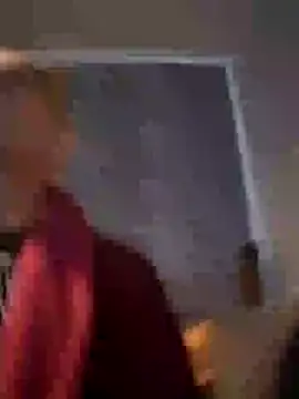 Snapshot of heitzer1072 chatting on January 2025 06:36:02 AM heitzer1072 online show from January 2025 06:36:02 AM