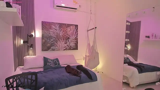 emma alice  online show from September 2025 12:09:01 PM