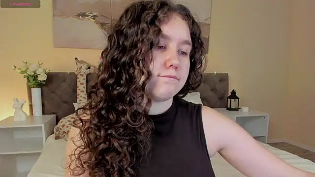 Ariella Sol online show from June 2026 01:15:01 AM