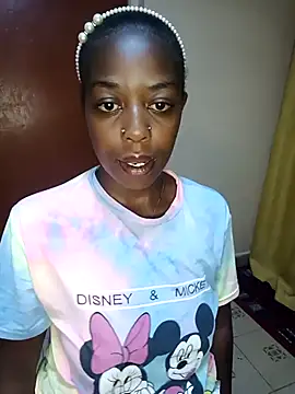 pretty-eyes23 online show from February 2025 07:03:01 PM