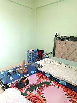 pretty-eyes23 online show from March 2025 05:03:02 AM