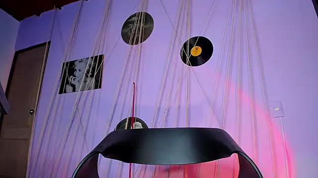 Snapshot of MrShaggy chatting on January 2025 10:37:01 PM MrShaggy online show from January 2025 10:37:01 PM