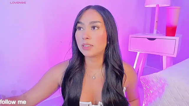 Snapshot of Cameliaa_Smiith chatting on November 2025 04:04:01 AM Cameliaa Smiith online show from November 2025 04:04:01 AM