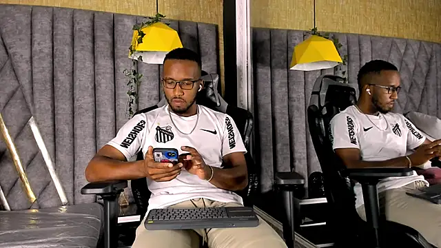 JamesParck online show from April 2026 11:51:02 PM