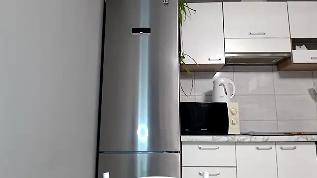 SierraSky  online show from October 2025 06:19:01 PM