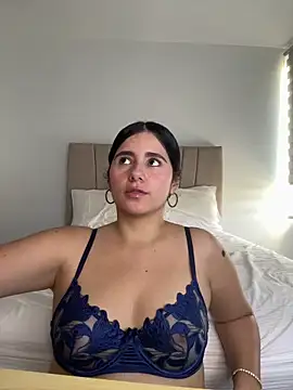 Natasha-28 online show from April 2026 07:33:02 PM