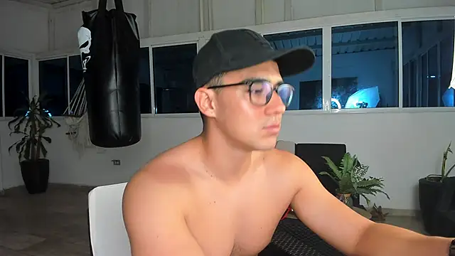 owengray2n online show from December 2024 03:40:01 AM