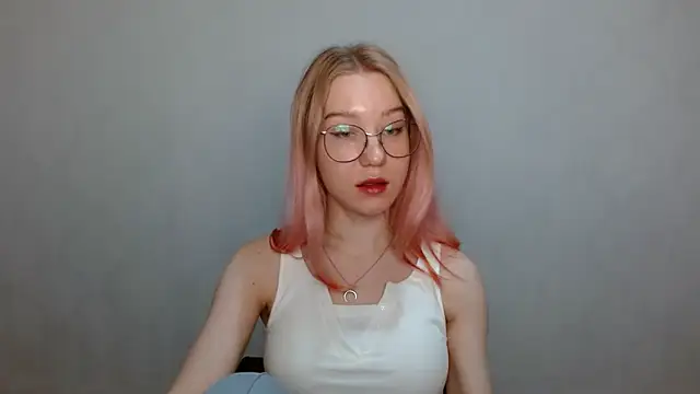 Snapshot of cindi_hot chatting on December 2024 11:08:02 AM cindi hot online show from December 2024 11:08:02 AM