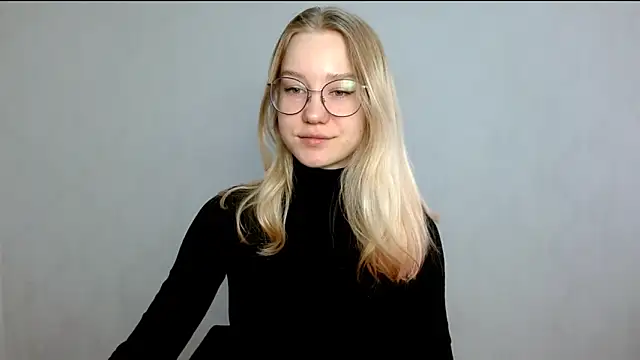 Snapshot of cindi_hot chatting on March 2025 08:30:01 AM cindi hot online show from March 2025 08:30:01 AM