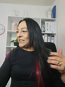 Snapshot of Gina_Myers chatting on June 2026 03:39:02 AM Gina Myers online show from June 2026 03:39:02 AM