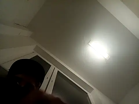 KidoXVII online show from October 2025 12:01:02 AM