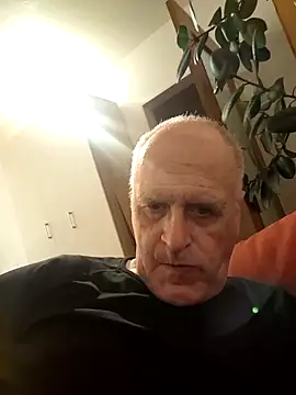 Snapshot of Milkasahne64 chatting on October 2025 05:58:02 PM Milkasahne64 online show from October 2025 05:58:02 PM