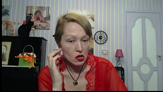 Marquise555 online show from March 2026 05:08:01 PM