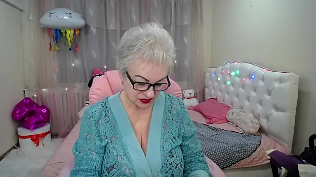 KayleSmoll online show from January 2025 10:32:02 PM