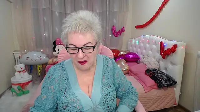 KayleSmoll online show from February 2025 07:20:02 PM