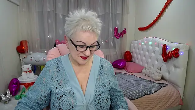 KayleSmoll online show from February 2025 01:31:02 AM