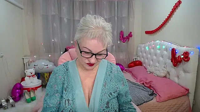 KayleSmoll online show from March 2025 07:32:02 PM