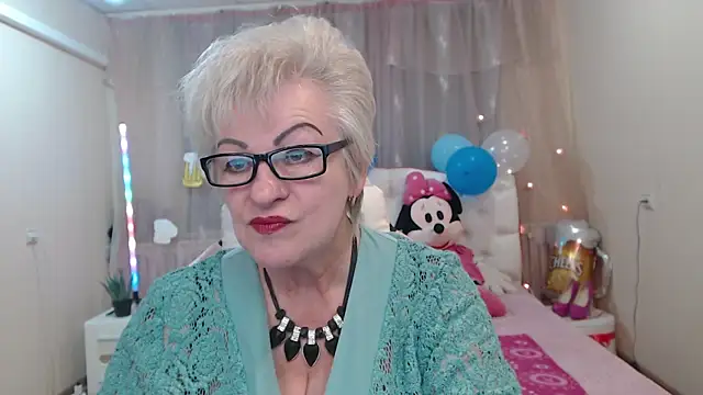 KayleSmoll online show from September 2025 06:31:01 PM