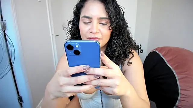 cinnamon rosa online show from February 2025 10:31:02 PM