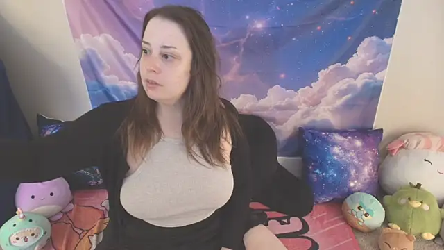 MilkyBunny online show from April 2026 05:11:01 PM