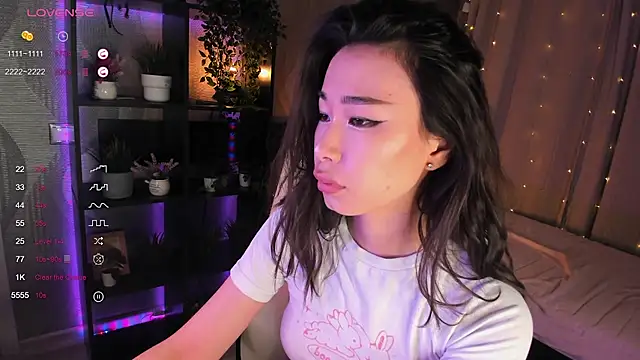 sensualily online show from October 2025 02:15:02 PM