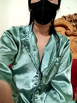 YunLem online show from February 2025 09:57:01 PM