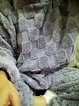 YunLem online show from January 2026 02:25:01 AM