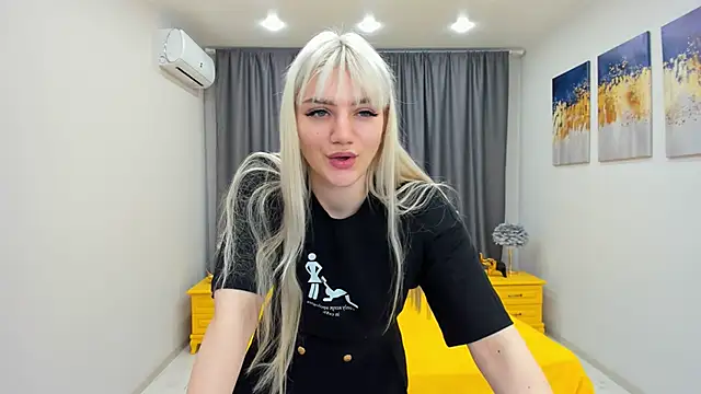 SelenaeMoore online show from January 2025 07:39:01 PM