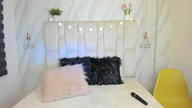 Esteff  o2 online show from February 2025 08:18:01 PM